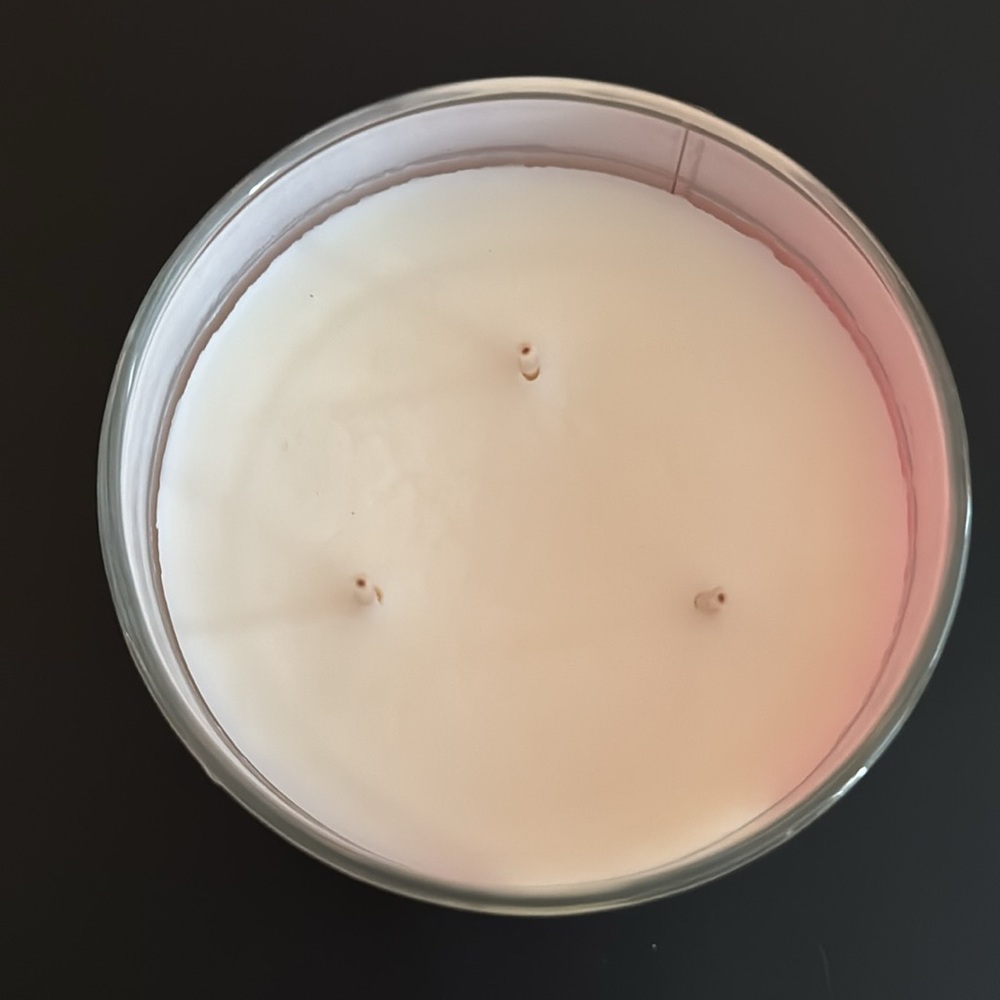 NEW: CRUSHED CANDY CANE - Winter Bath & Body Works Candle Holiday Peppermint - Picture 5 of 10